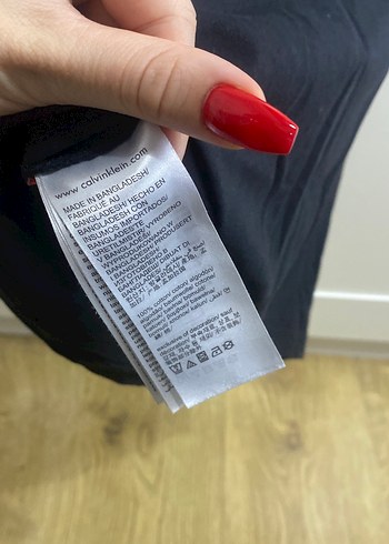 Calvin Klein Jeans Siyah Kısa Kollu Kadın Tişört - Görsel 5