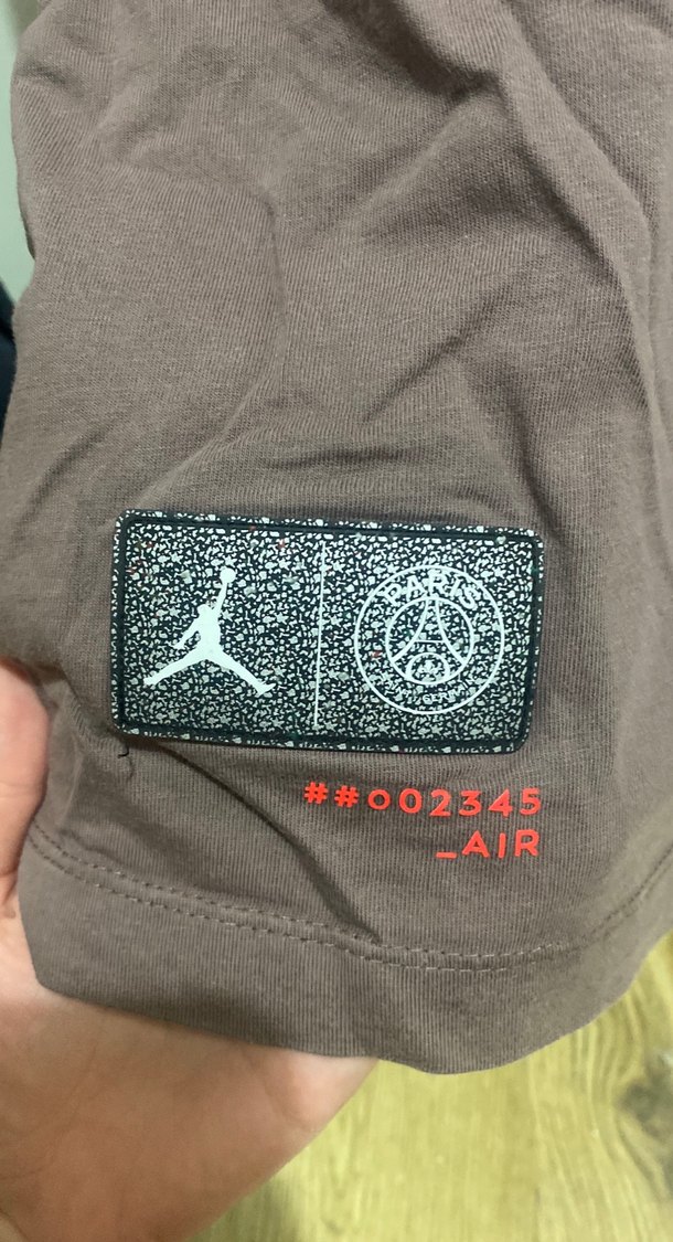 Paris Baskılı Kahverengi Tişört - Görsel 5