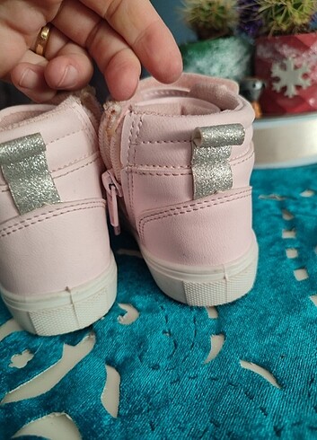 LC Waikiki Kız çocuk bot