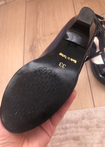 Kız Çocuk Siyah Rugan Bantlı Babet Ayakkabı - Görsel 5