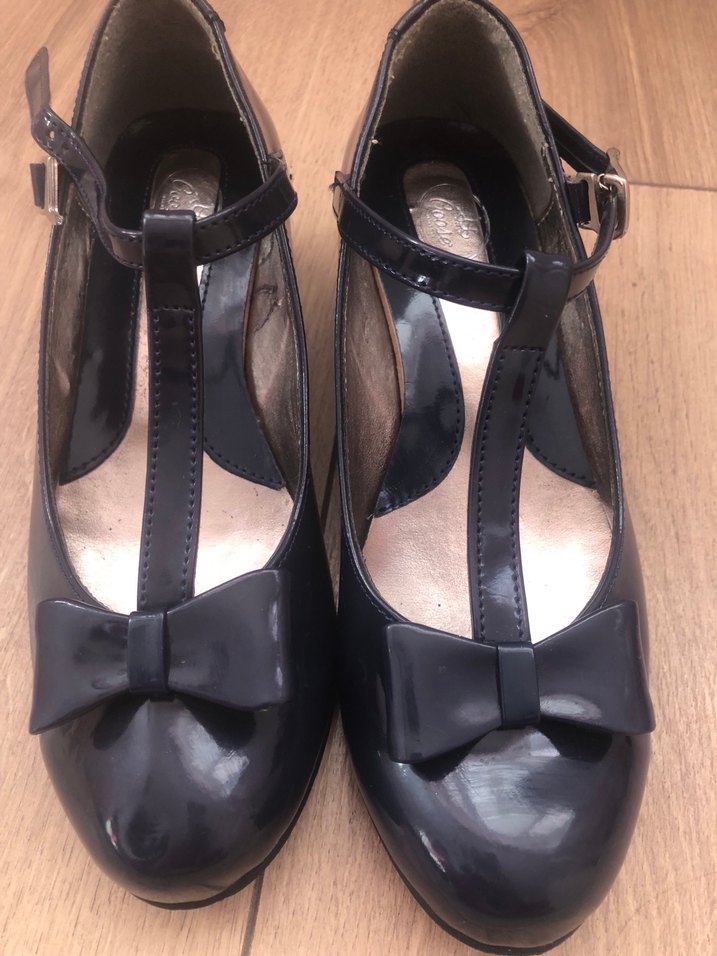 Kız Çocuk Siyah Rugan Bantlı Babet Ayakkabı - Görsel 4