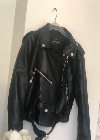 Stradivarius Kadın Siyah Deri Biker Ceket