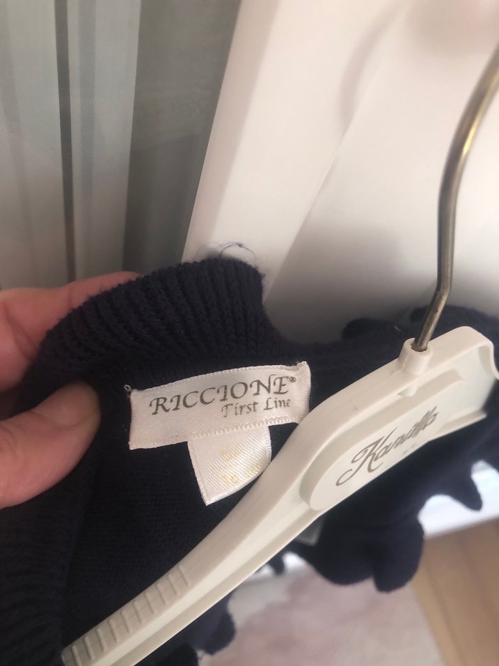 Kız Çocuk Siyah Uzun Kollu Fırfırlı Bolero - Görsel 4