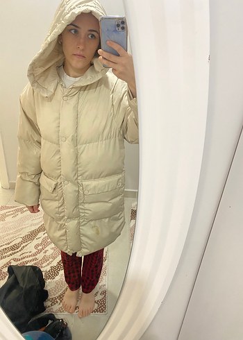 Beyaz Kapüşonlu Uzun Puff Mont - Görsel 3