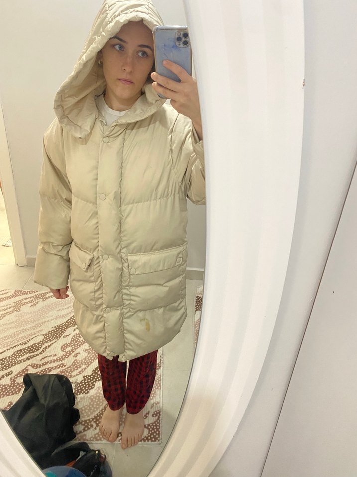 Beyaz Kapüşonlu Uzun Puff Mont - Görsel 4