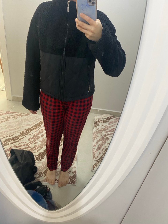 Siyah Kürklü Kadın Kışlık Mont - Görsel 2