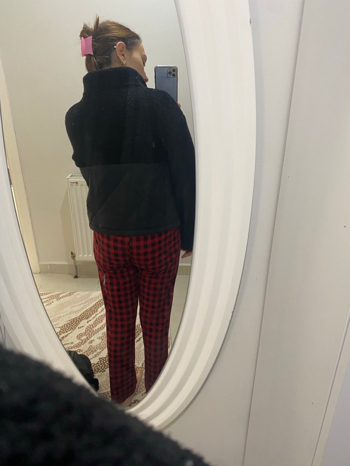 Siyah Kürklü Kadın Kışlık Mont - Görsel 3