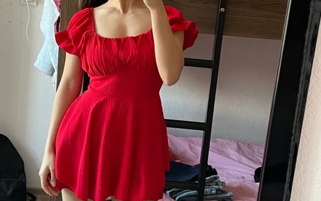 Kısa Kırmızı Fırfırlı Mini Elbise - Görsel 4