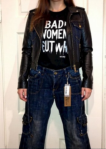 Abercrombie & Fitch 31