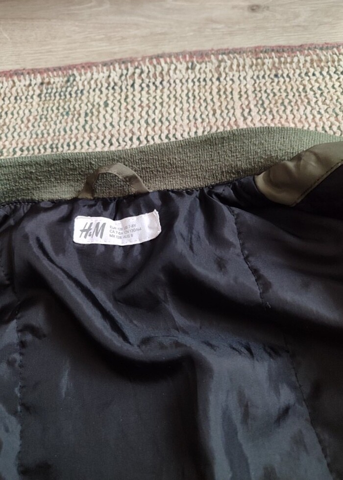 H&M erkek çocuk yağmurluk 7-8 yaş için uygundur - Görsel 2