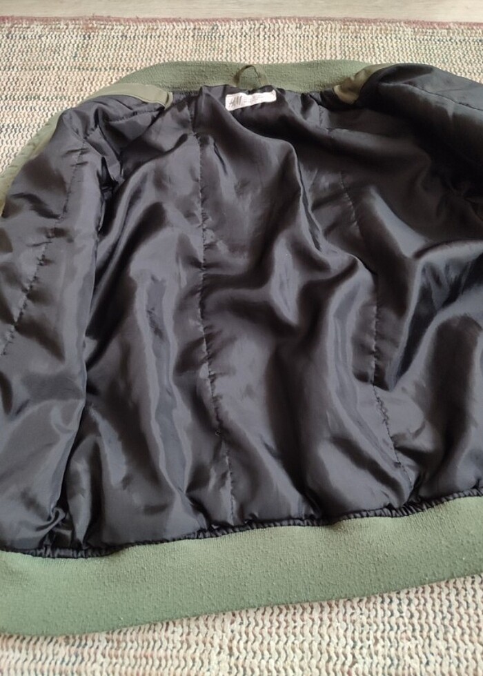 H&M erkek çocuk yağmurluk 7-8 yaş için uygundur - Görsel 4