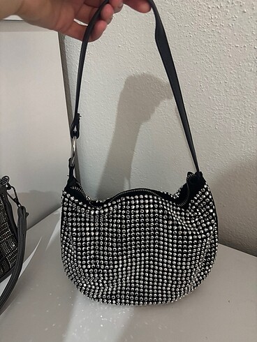Bershka Taşlı çanta
