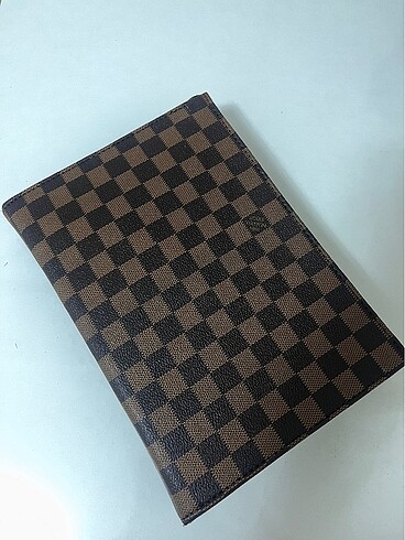 Beden kahverengi Renk Louis Vuitton