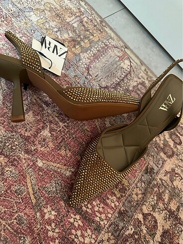 Zara Zara taşlı ayakkabı