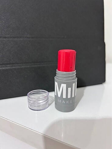  Beden Milk makeup lip+cheek allık flip