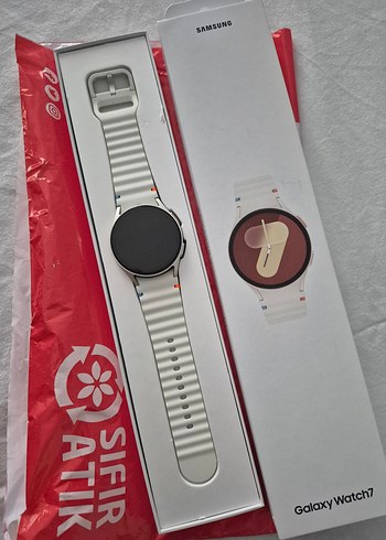 Samsung Galaxy Watch7 Beyaz Akıllı Saat