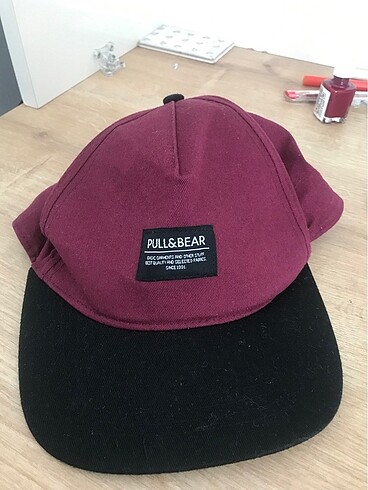 Beden pull&bear şapka