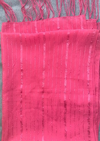 Püsküllü Parlak Pembe Kadın Şal - Görsel 3