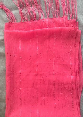 Püsküllü Parlak Pembe Kadın Şal - Görsel 2