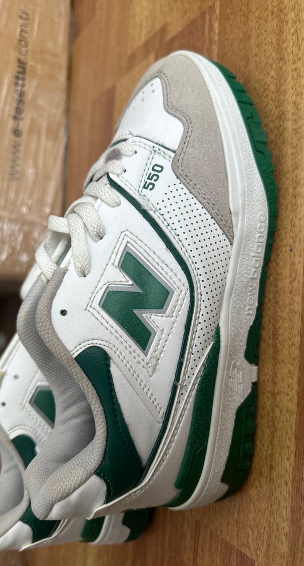 New Balance 550 Yeşil Beyaz Spor Ayakkabı - Görsel 2