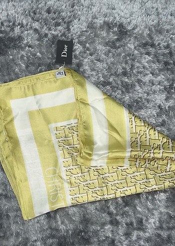 Dior şal - Görsel 4