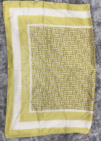 Dior şal - Görsel 5