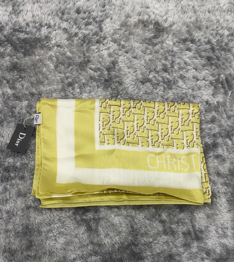 Dior şal - Görsel 2