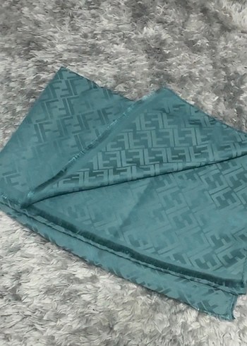 Fendi Şal - Görsel 3