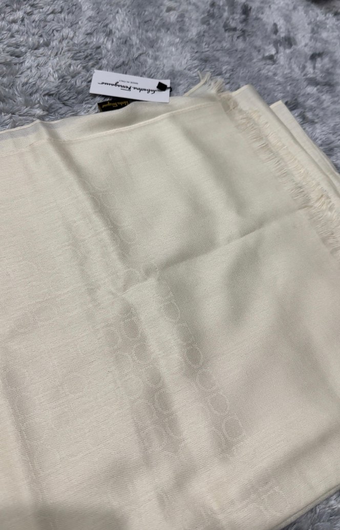 Salvatore Ferragamo Yün İpek Şal - Görsel 4