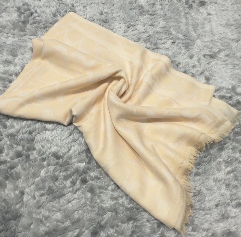 Coach yün ipek şal - Görsel 2
