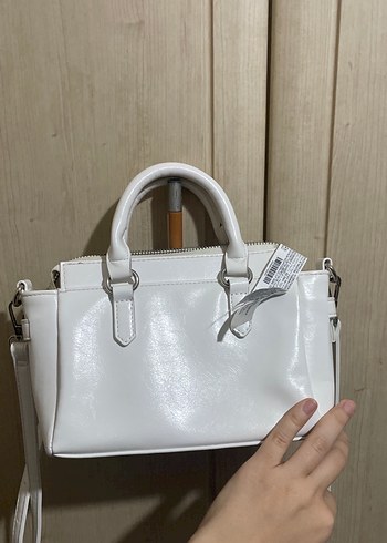 Stradivarius Beyaz Deri Tokalı Kadın Çanta - Görsel 4