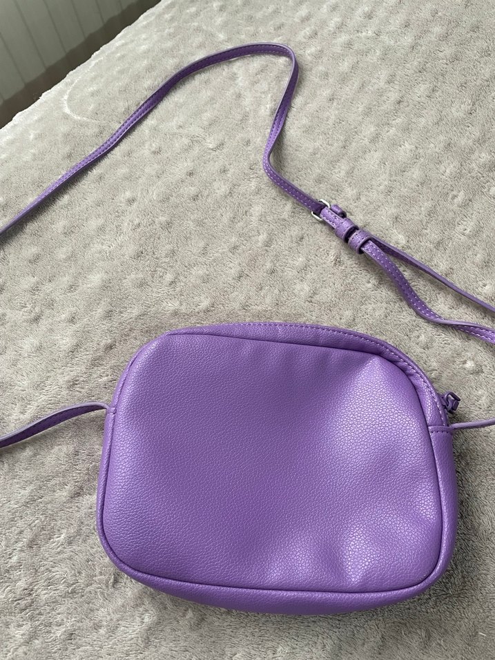 Mor Fermuarlı Kadın Çapraz Çanta - Görsel 4