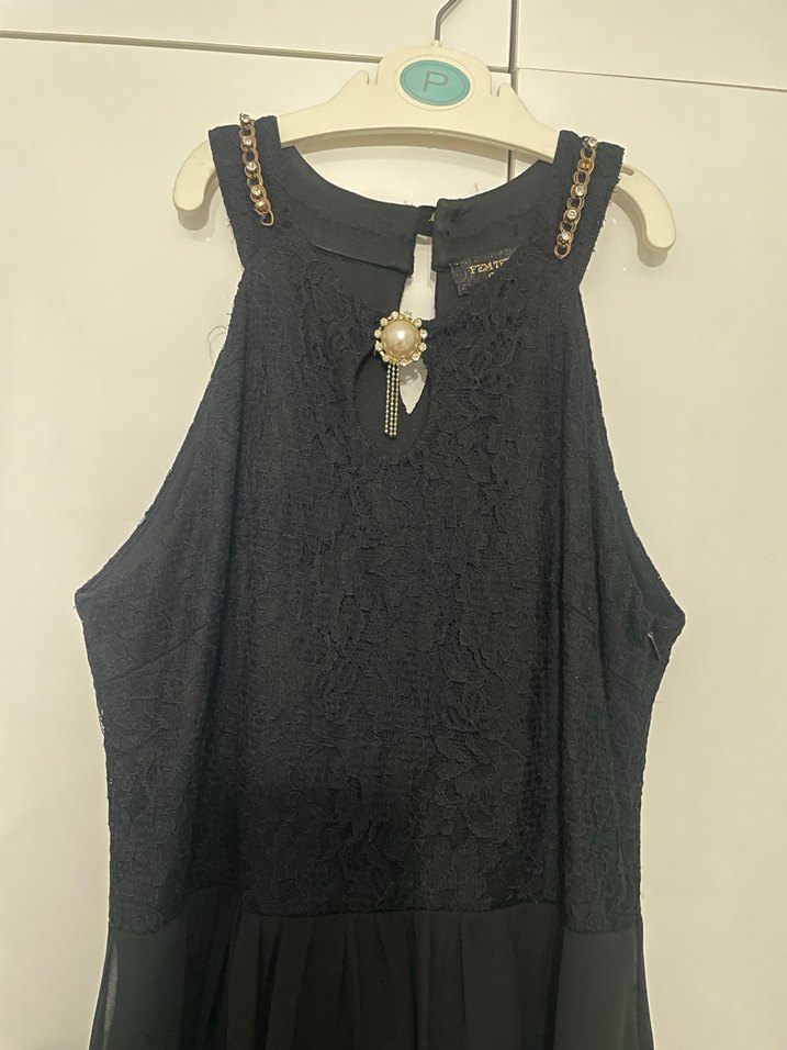 Siyah Uzun V Yakalı Gotik Kadın Elbise - Görsel 3