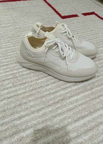 Beyaz Bağcıklı Kadın Spor Ayakkabı - Görsel 3