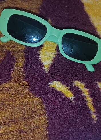  Beden Yeşil güneş gözlüğü 