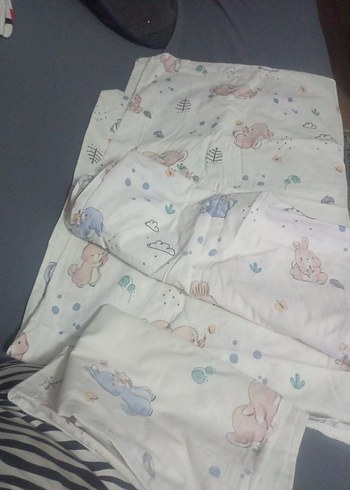 Beyaz Pastel Desenli bebek Nevresim Takımı - Görsel 4