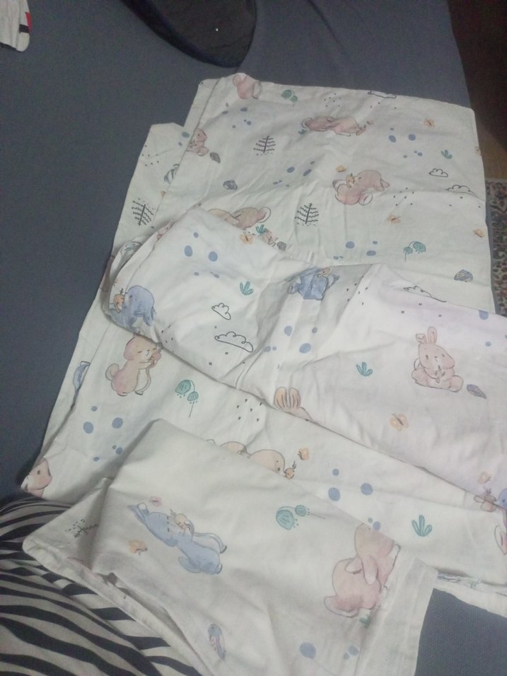 Beyaz Pastel Desenli bebek Nevresim Takımı - Görsel 4