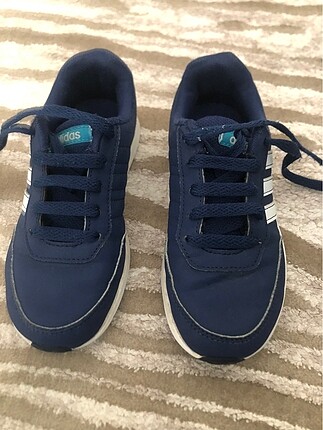 Adidas erkek çocuk spor ayakkabısı