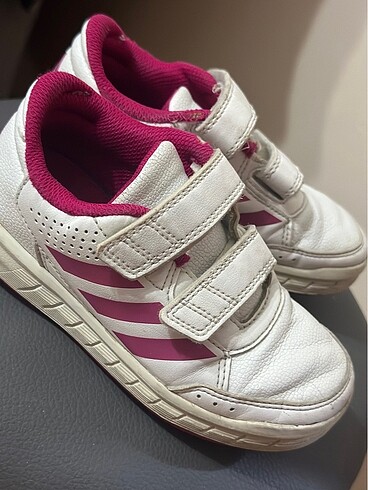 28 Beden Adidas tensaur spor ayakkabı