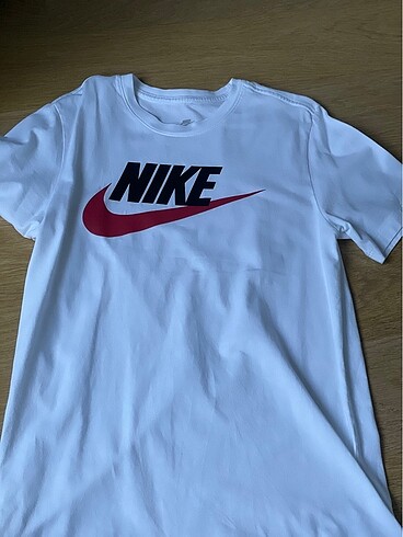 Nike tshirt