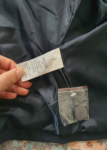 Düğmeli Siyah Kısa Kollu Mini Blazer - Görsel 4