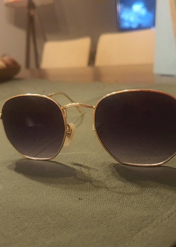 Parlak Altın Renk Retro Kadın Güneş Gözlüğü - Görsel 3