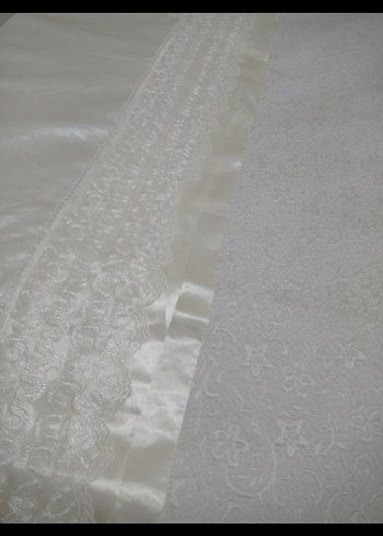 Çift kişilik yatak örtüsü+ 2 adet yastık kılıfı - Görsel 3