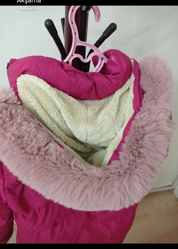 Kız Çocuk Pembe Kürklü Mont - Görsel 6