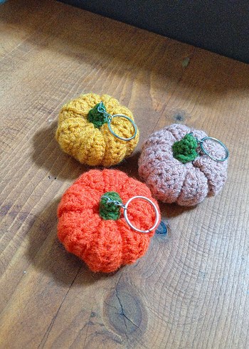 Renkli Örgü Kabak Anahtarlık Seti - Görsel 2