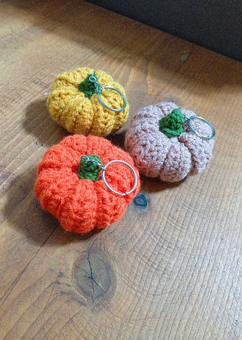 Renkli Örgü Kabak Anahtarlık Seti - Görsel 3