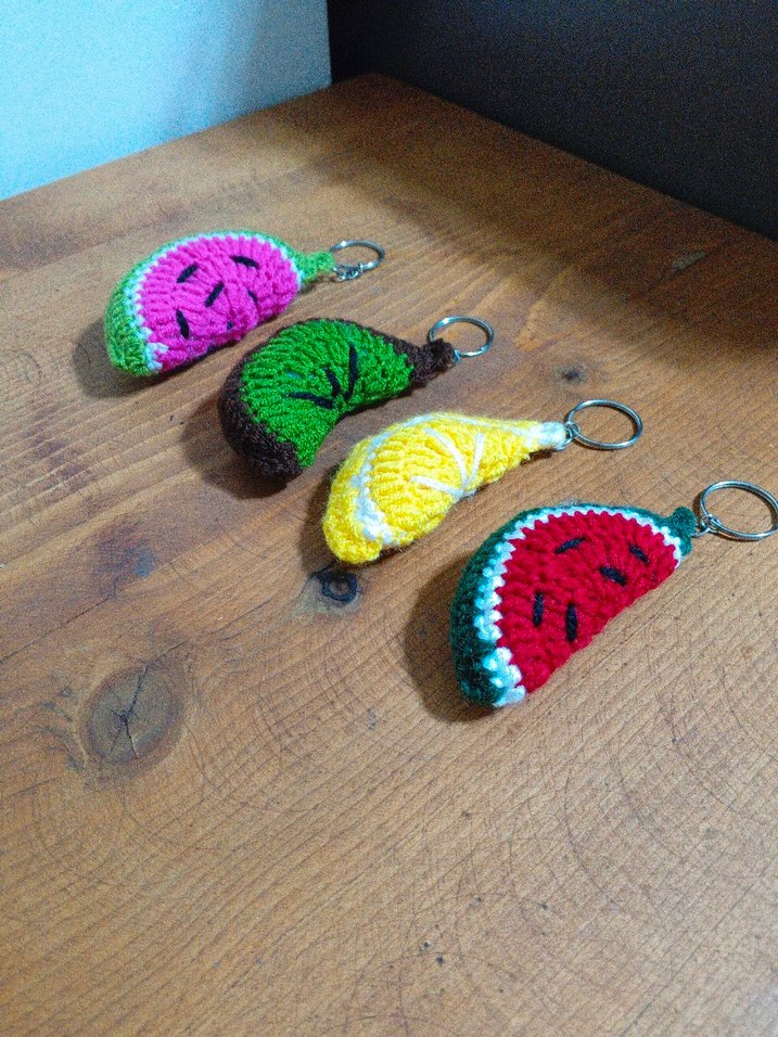 Renkli Örgü Bohem Anahtarlık Seti - Görsel 3