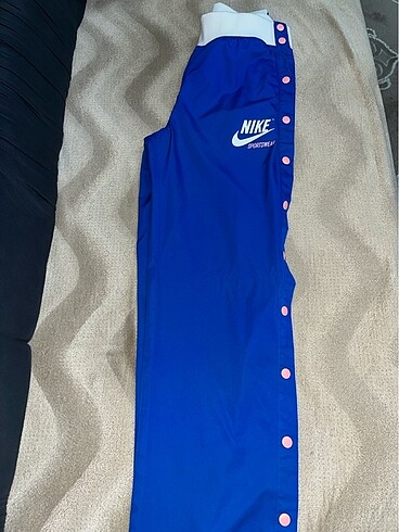 xs Beden Nike eşofman