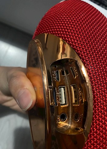 Kırmızı Bluetooth Hoparlör - Görsel 2