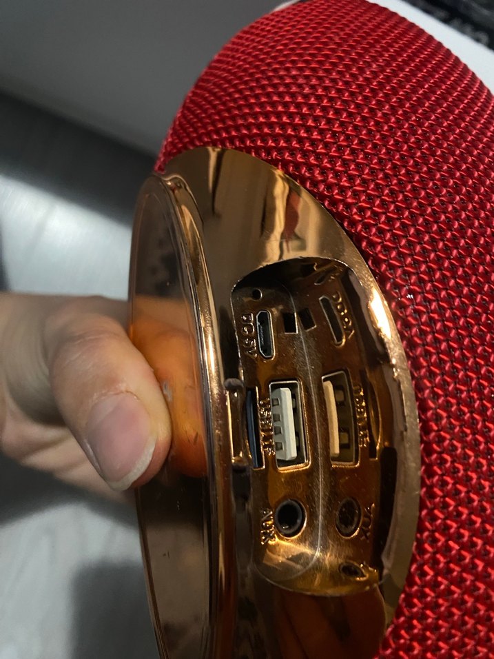 Kırmızı Bluetooth Hoparlör - Görsel 2